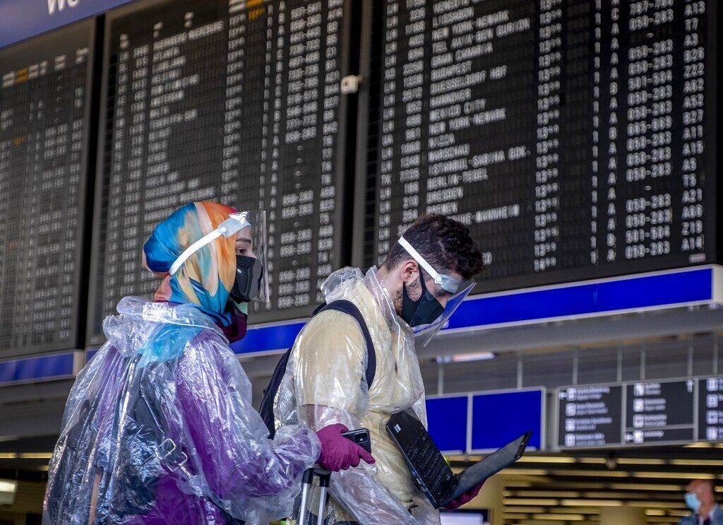 APTOPIX Virus Outbreak Germany